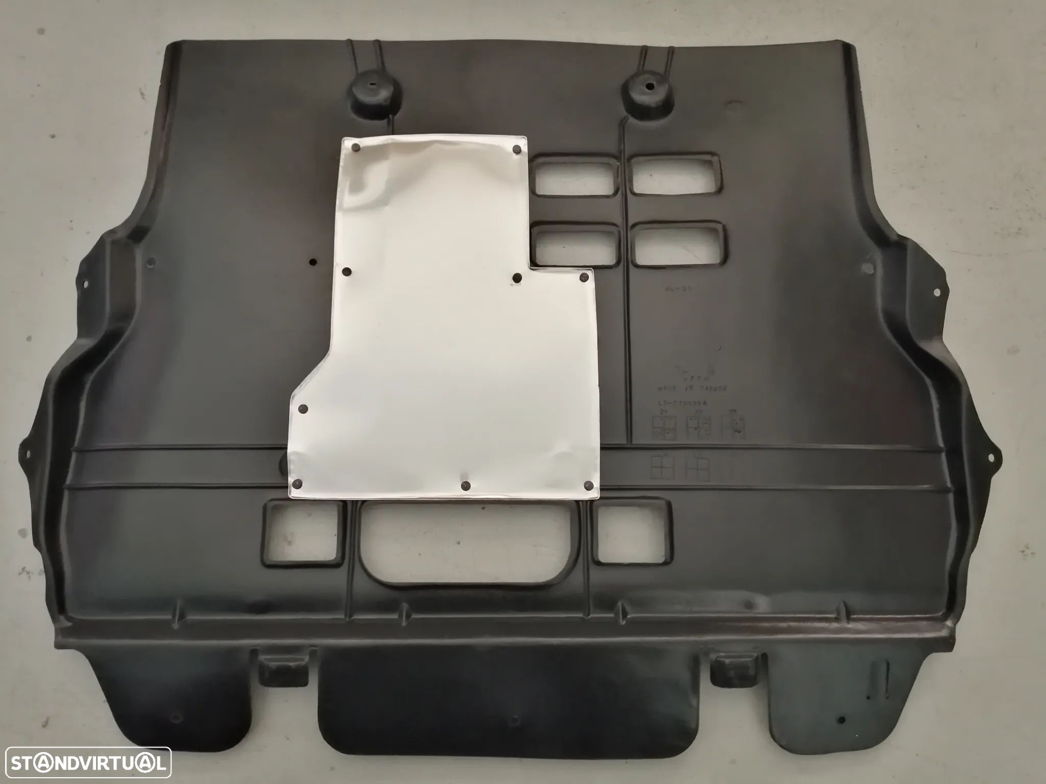 Forra Blindagem Resguardo Inferior do Motor - Citroen Berlingo e Peugeot Partner 2008 ---- - 1