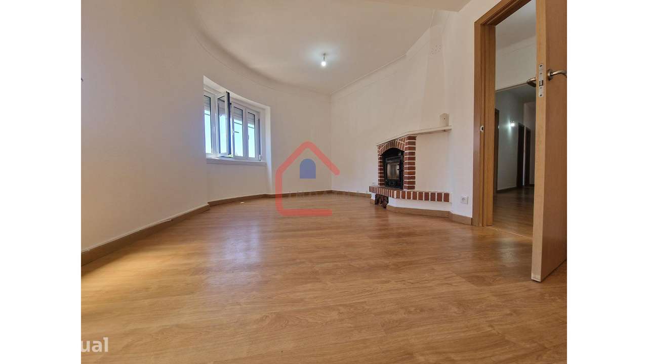 Apartamento T4 em Mercês - Grande imagem: 2/27