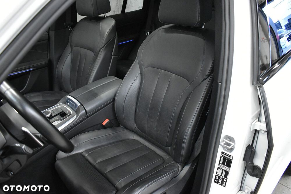 BMW X5 xDrive30d mHEV - 11