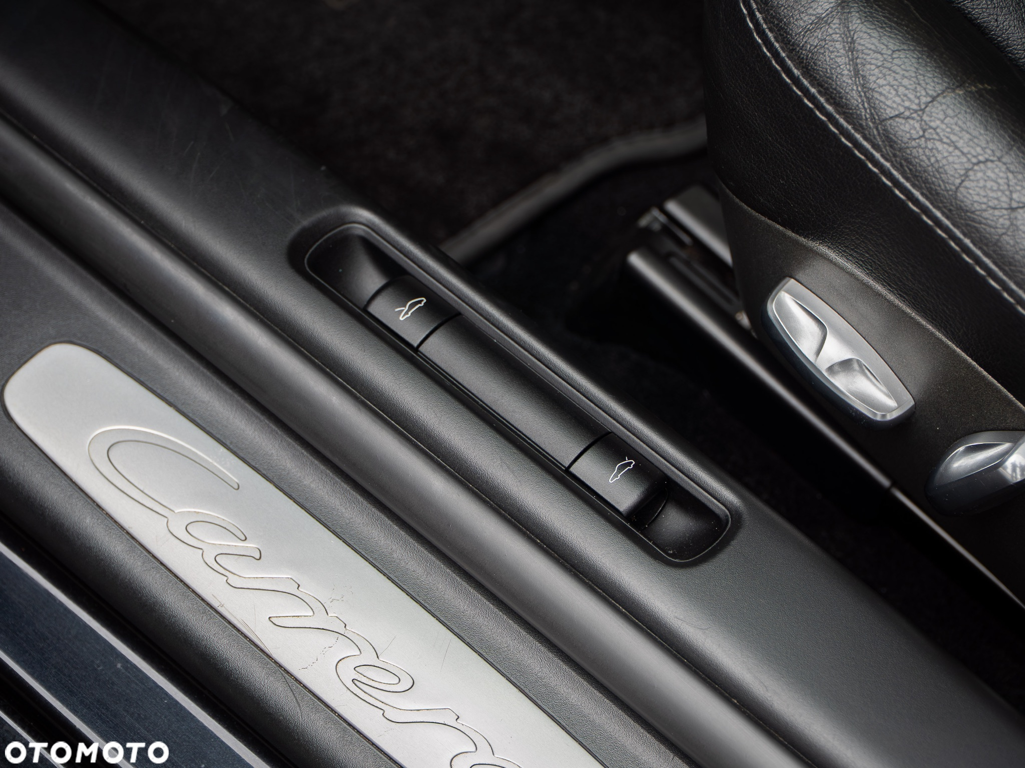 Porsche 911 Carrera Tiptronic S - 39