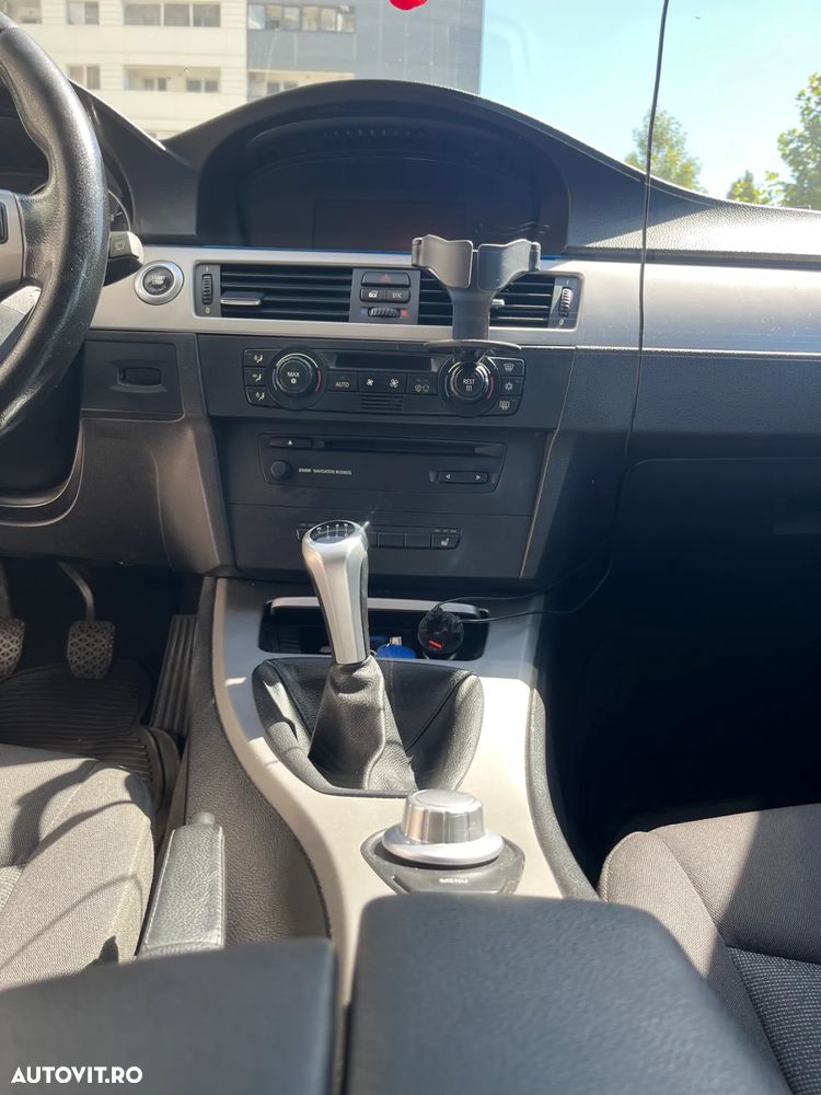 BMW Seria 3 320d - 6