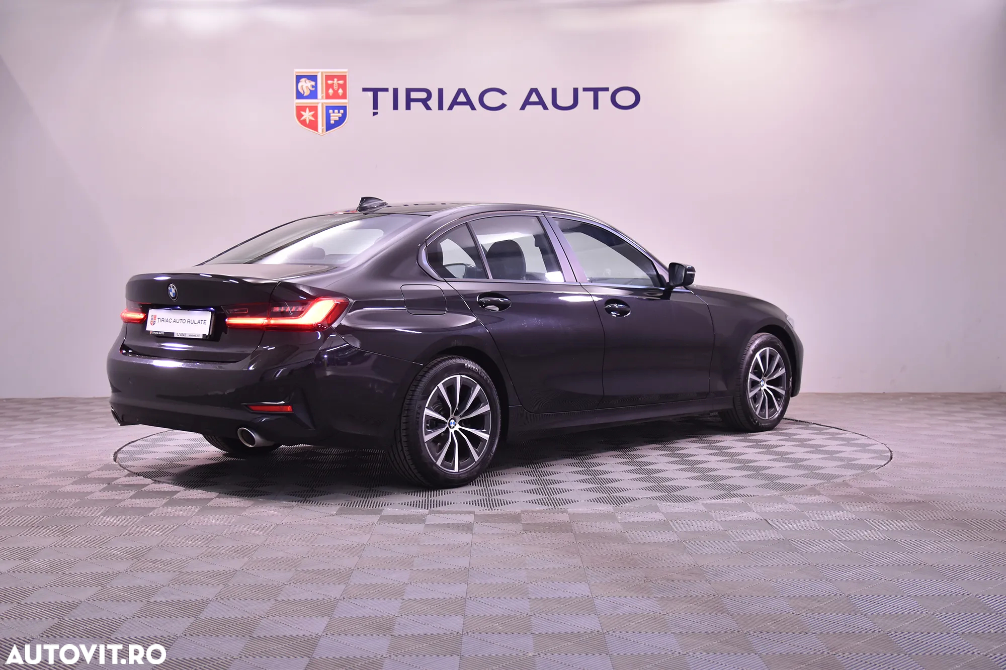 BMW Seria 3 320i AT - 5