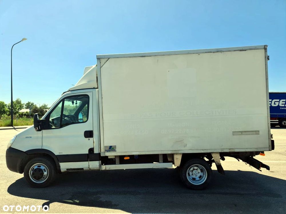 Iveco Daily 35C12 116KM - Bliźniaki - IZOTERMA - CHŁODNIA – MROŹNIA (-20’C) - 6