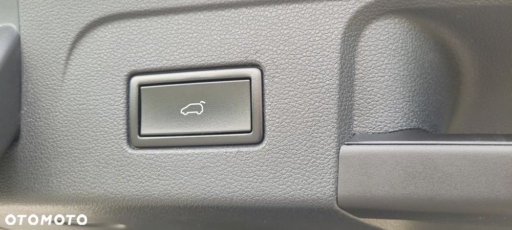 Volkswagen Touran 2.0 TDI DPF Highline - 11