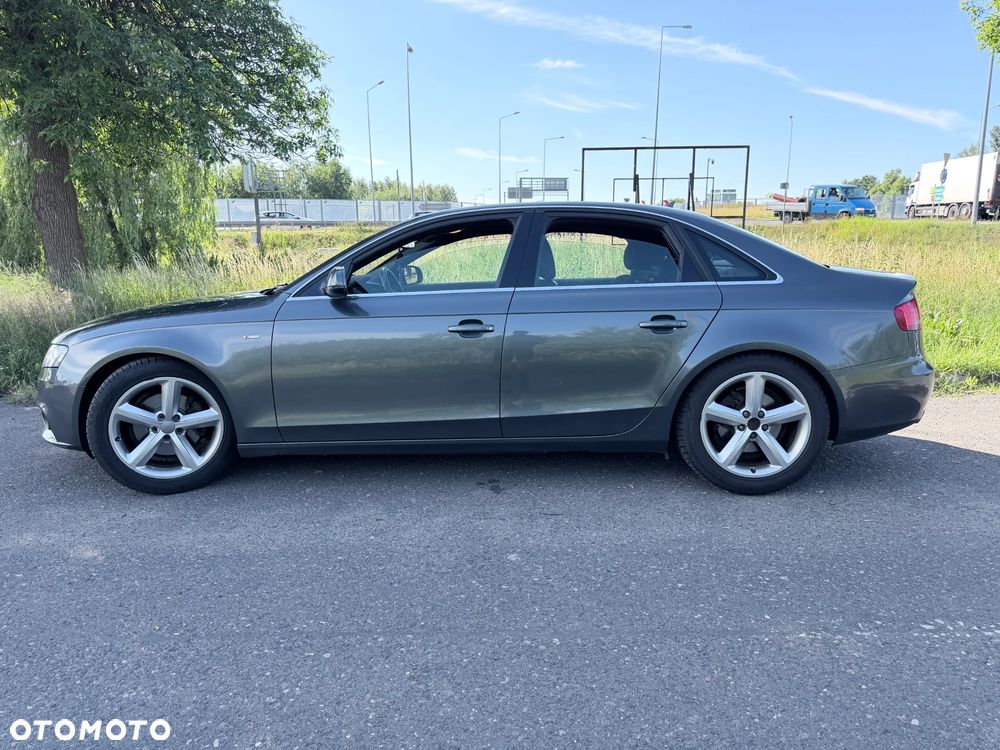 Audi A4 Limousine - 2