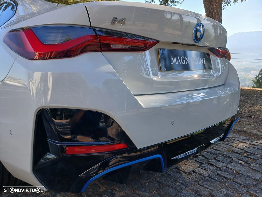 BMW i4 eDrive35 Pack Desportivo M - 22