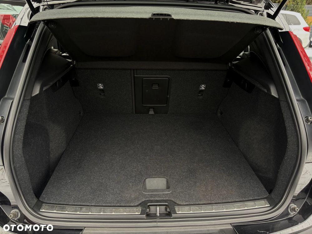 Volvo XC 40 T4 Inscription - 34