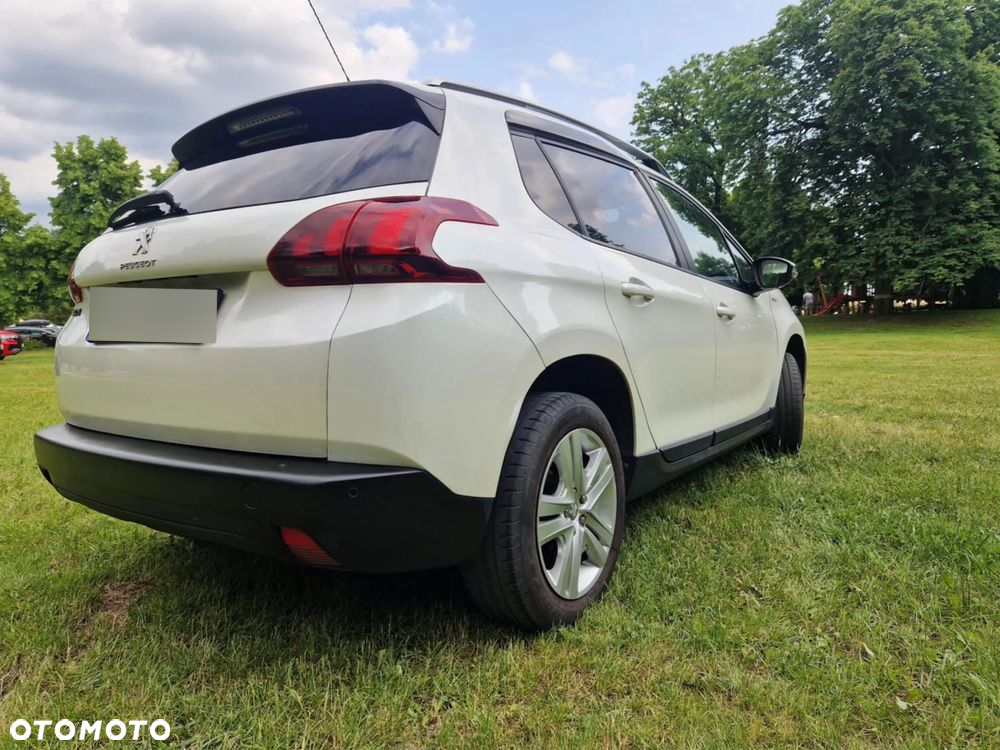 Peugeot 2008 1.2 Pure Tech Style S&S - 7