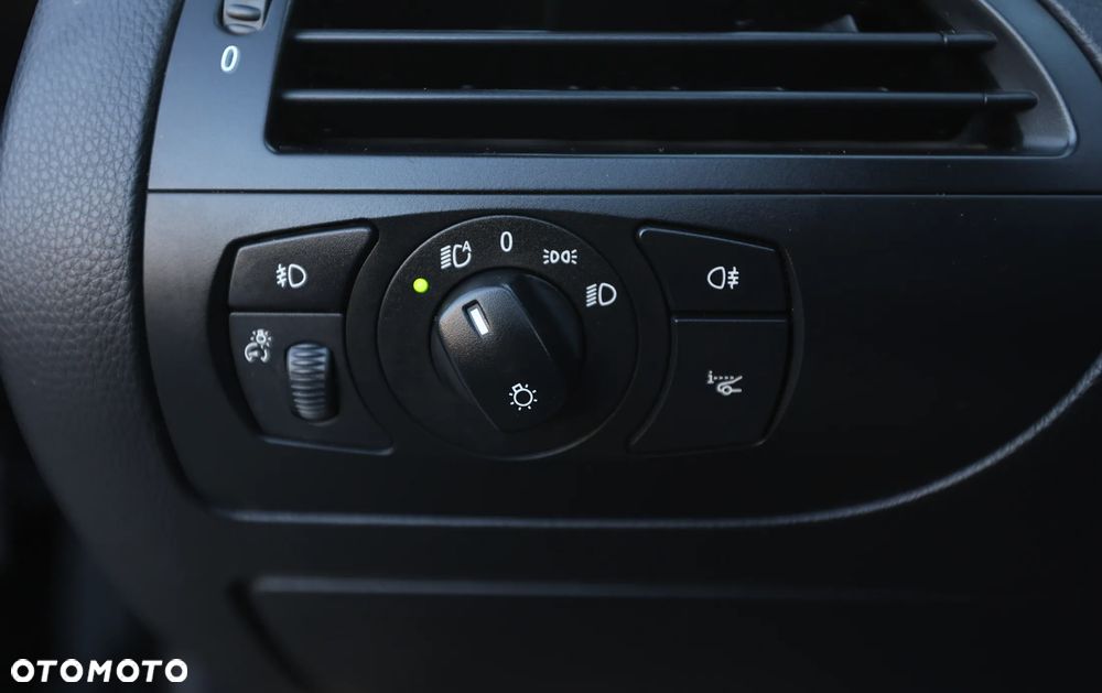 BMW Seria 6 650 i - 19