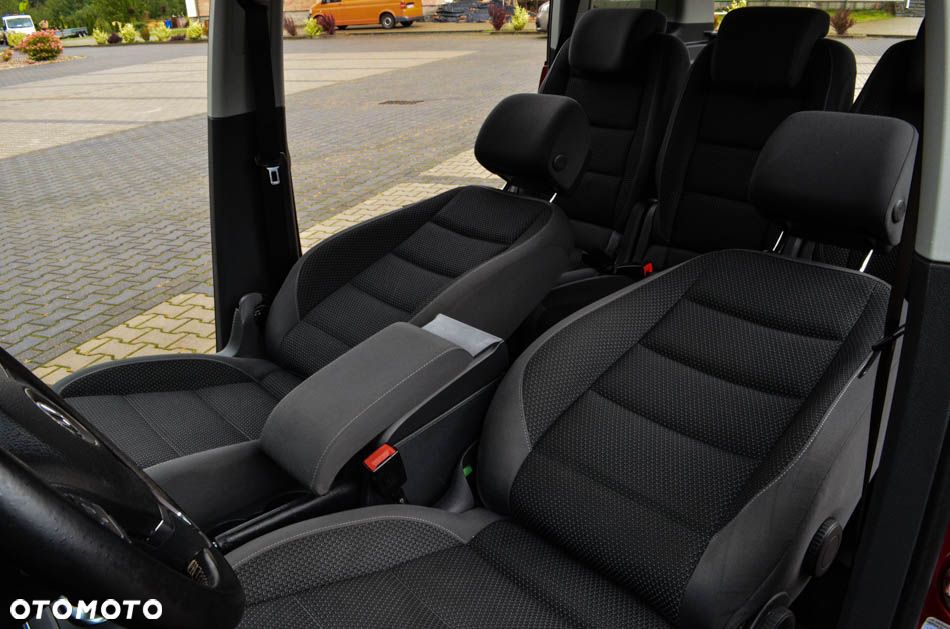 Volkswagen Touran 1.6 TDI DPF BlueMotion Technology DSG Comfortline - 38