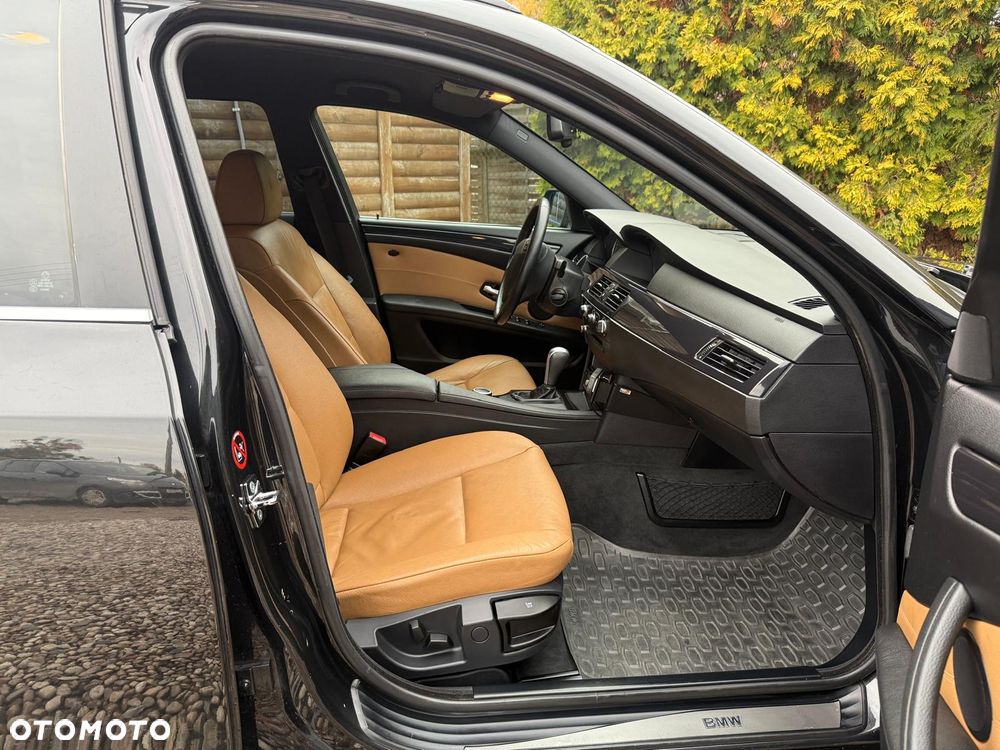 BMW Seria 5 520d - 13