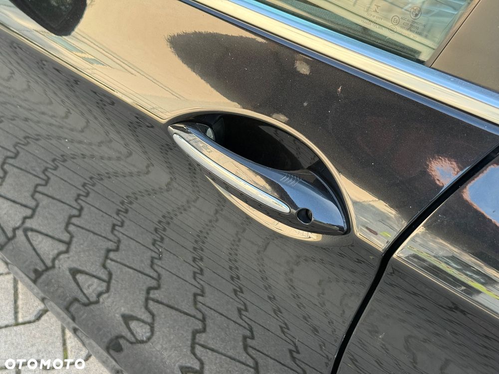 BMW Seria 5 528i xDrive Luxury Line - 26