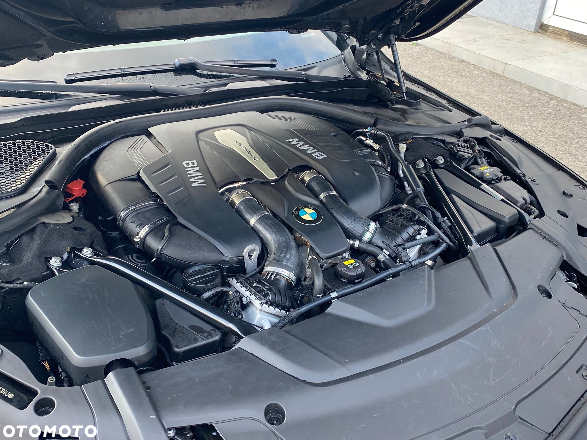 BMW Seria 7 750Li xDrive - 12