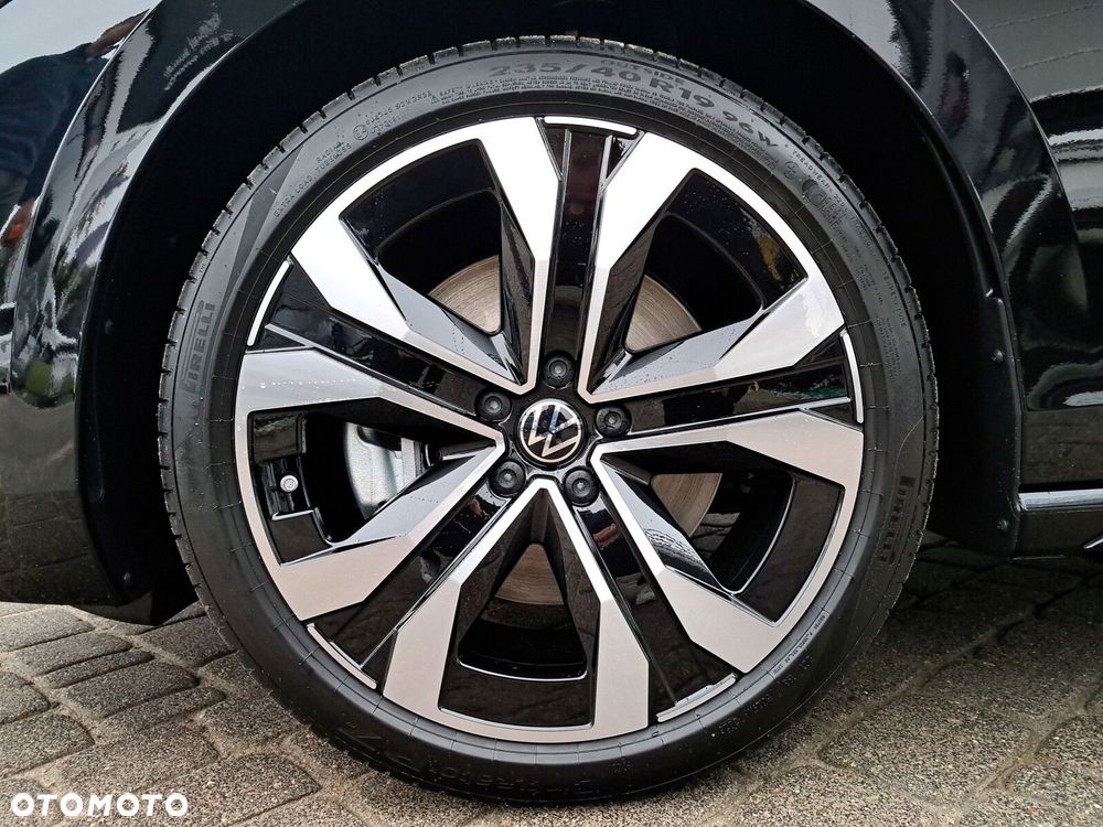 Volkswagen Passat Variant 2.0 TSI R-Line Plus DSG - 39