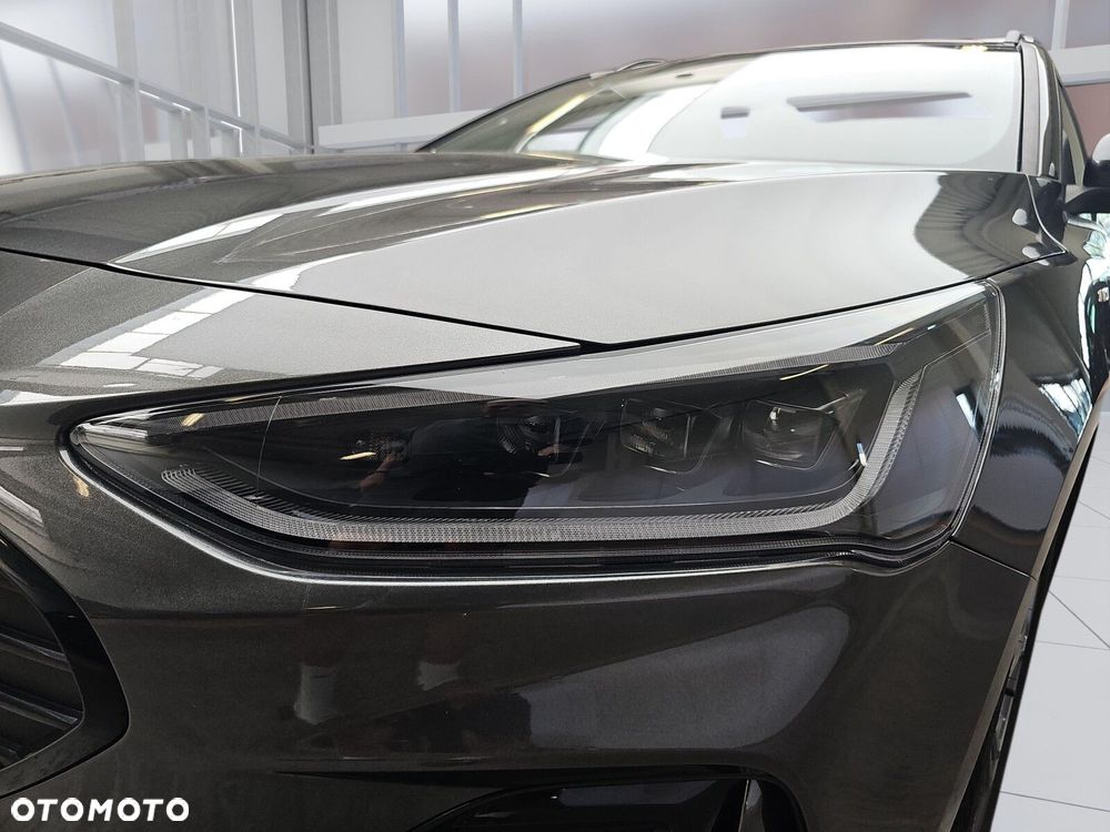 Ford Focus SW 1.0 EcoBoost mHEV ST-Line X - 33