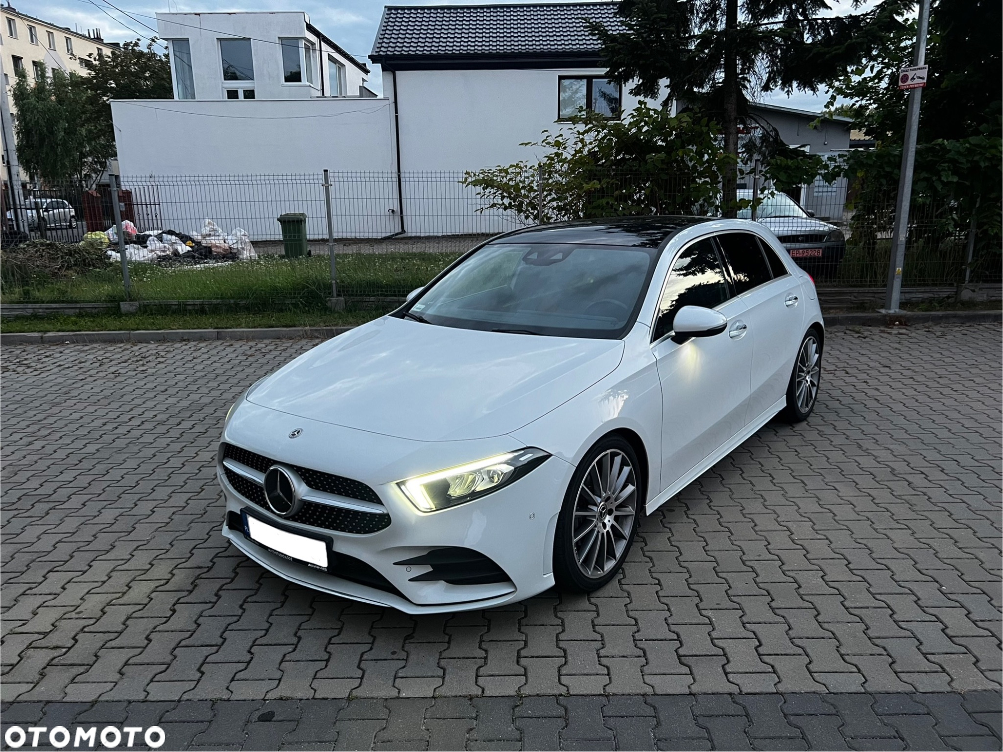 Mercedes-Benz Klasa A 200 AMG Line 7G-DCT - 15