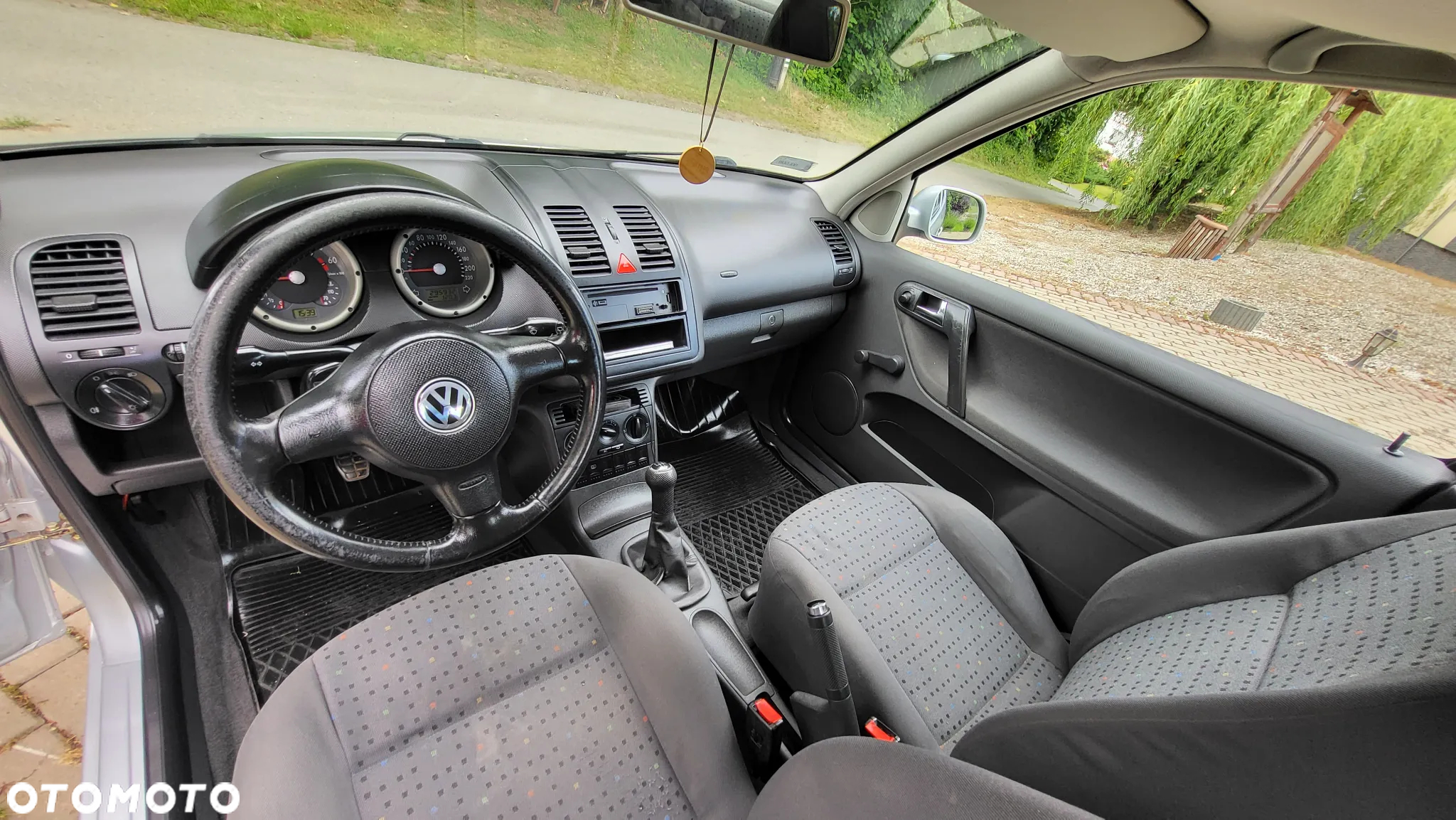 Volkswagen Polo 1.4 Basis - 3