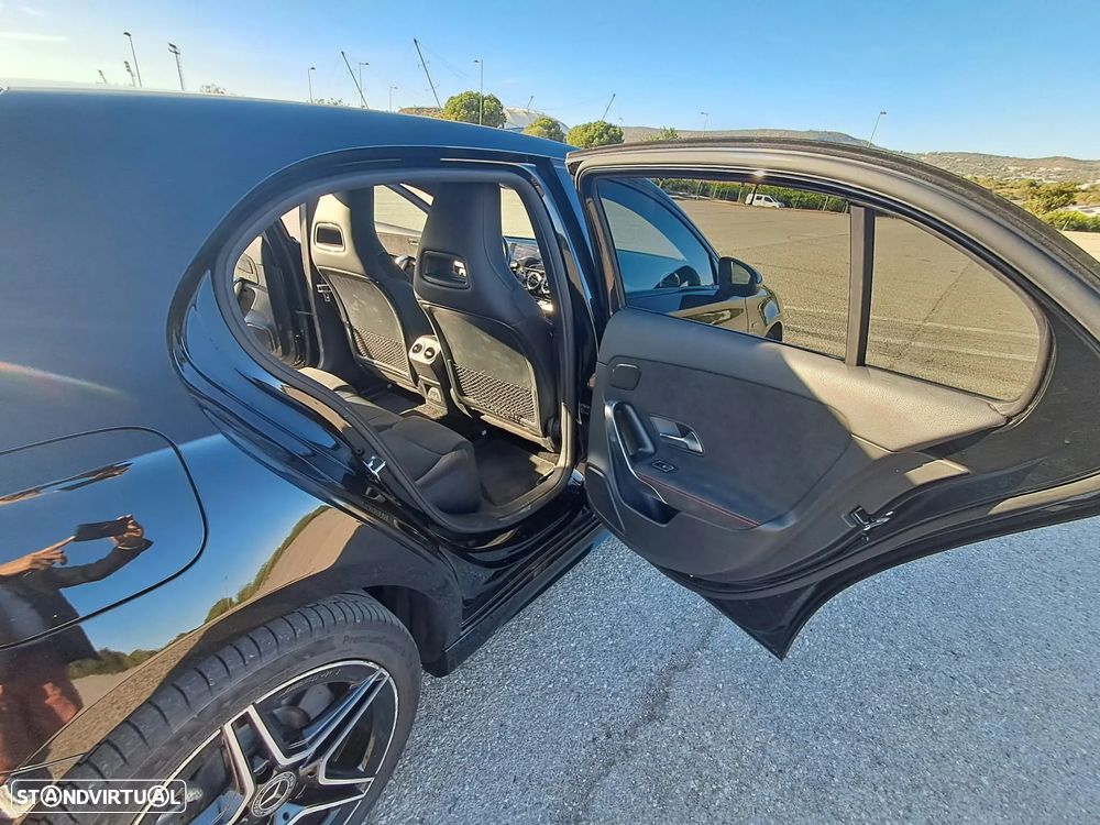Mercedes-Benz A 250 - 25