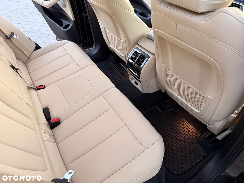 BMW X3 xDrive30i xLine - 11