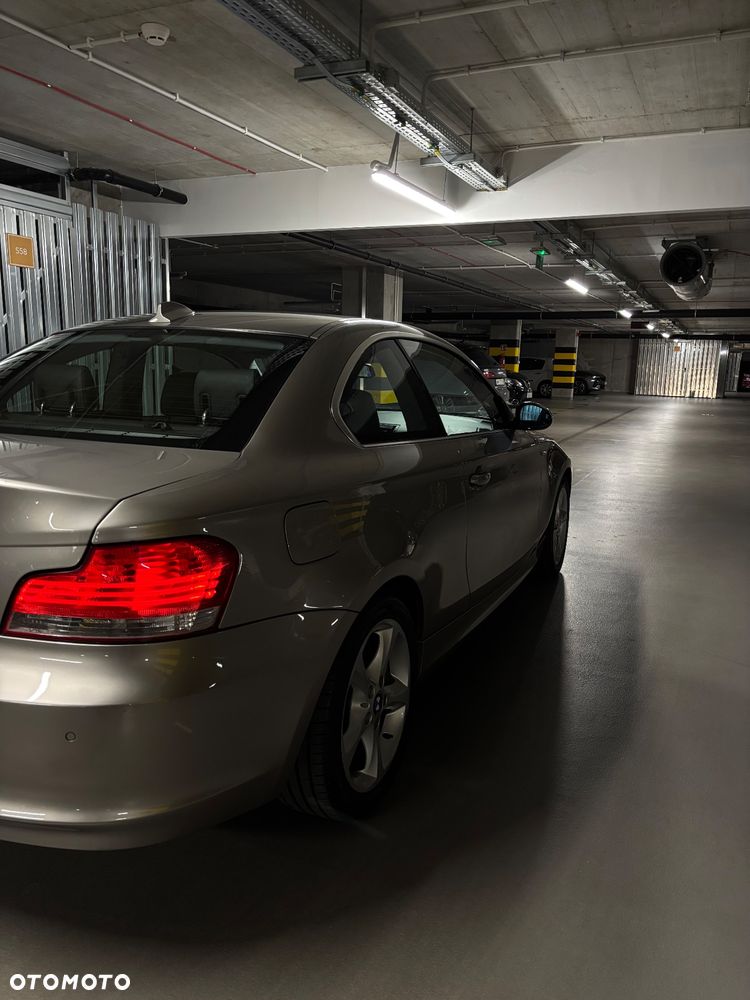 BMW Seria 1 125i - 4