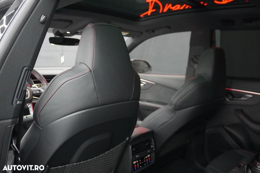 Audi RS Q8 - 6