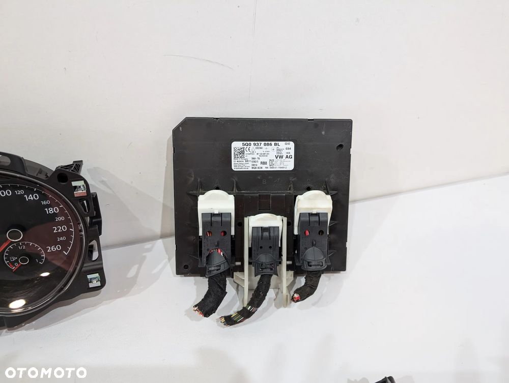 GOLF VII ZESTAW STARTOWY 1.0 TSI 5Q0937086BL 3Q0907530G 5G1920740C 04C907309AE - 6