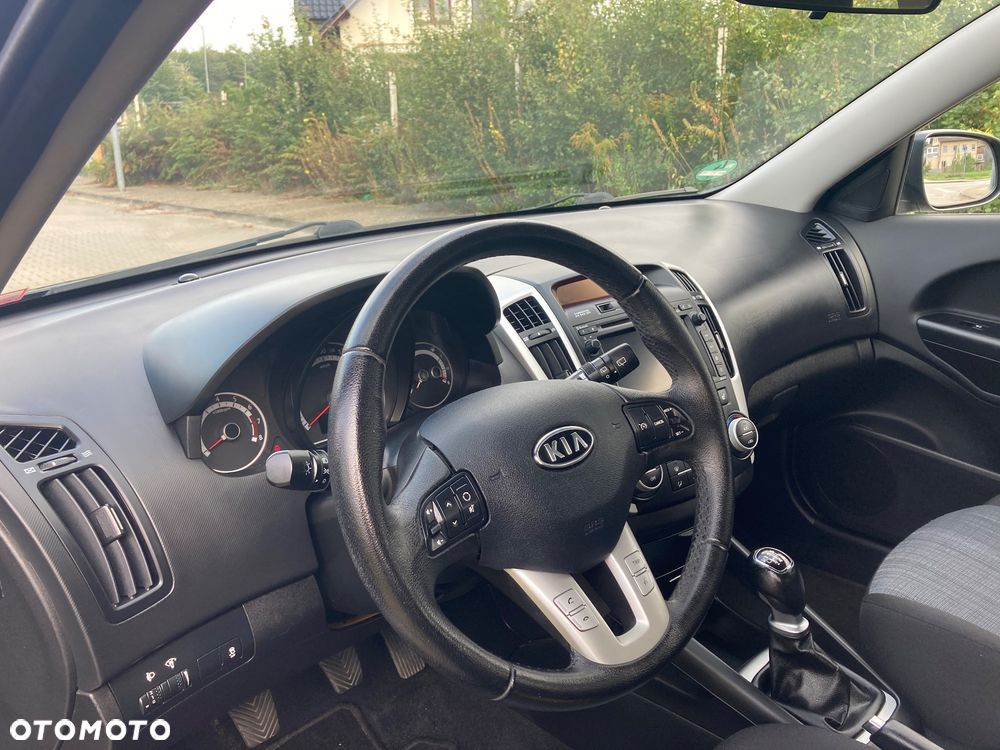 Kia Ceed 1.6 L Euro2012 - 8