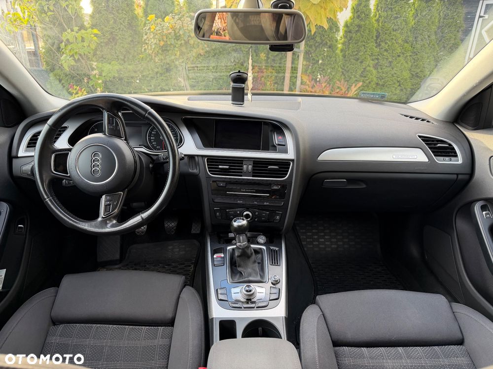 Audi A4 Avant - 16
