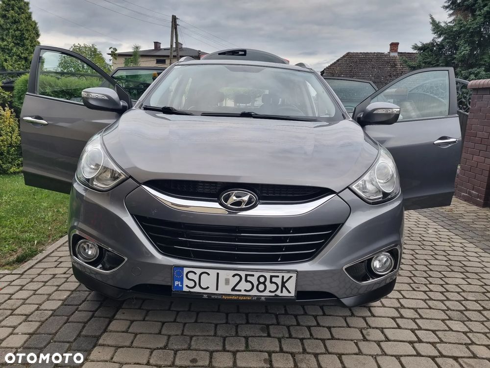 Hyundai ix35 2.0 CRDi 4WD Fifa World Cup Gold Edition - 30