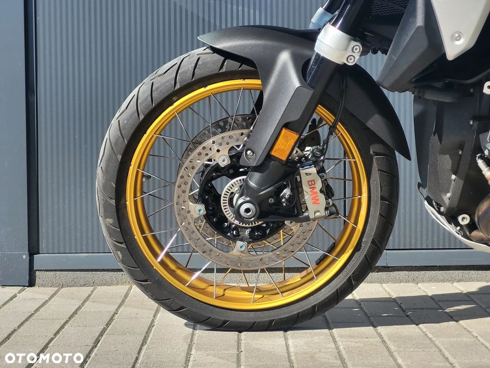 BMW R - 12