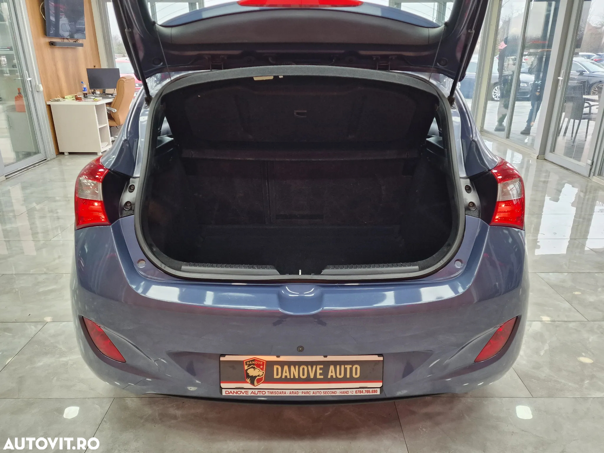 Hyundai i30 1.4 Comfort - 12