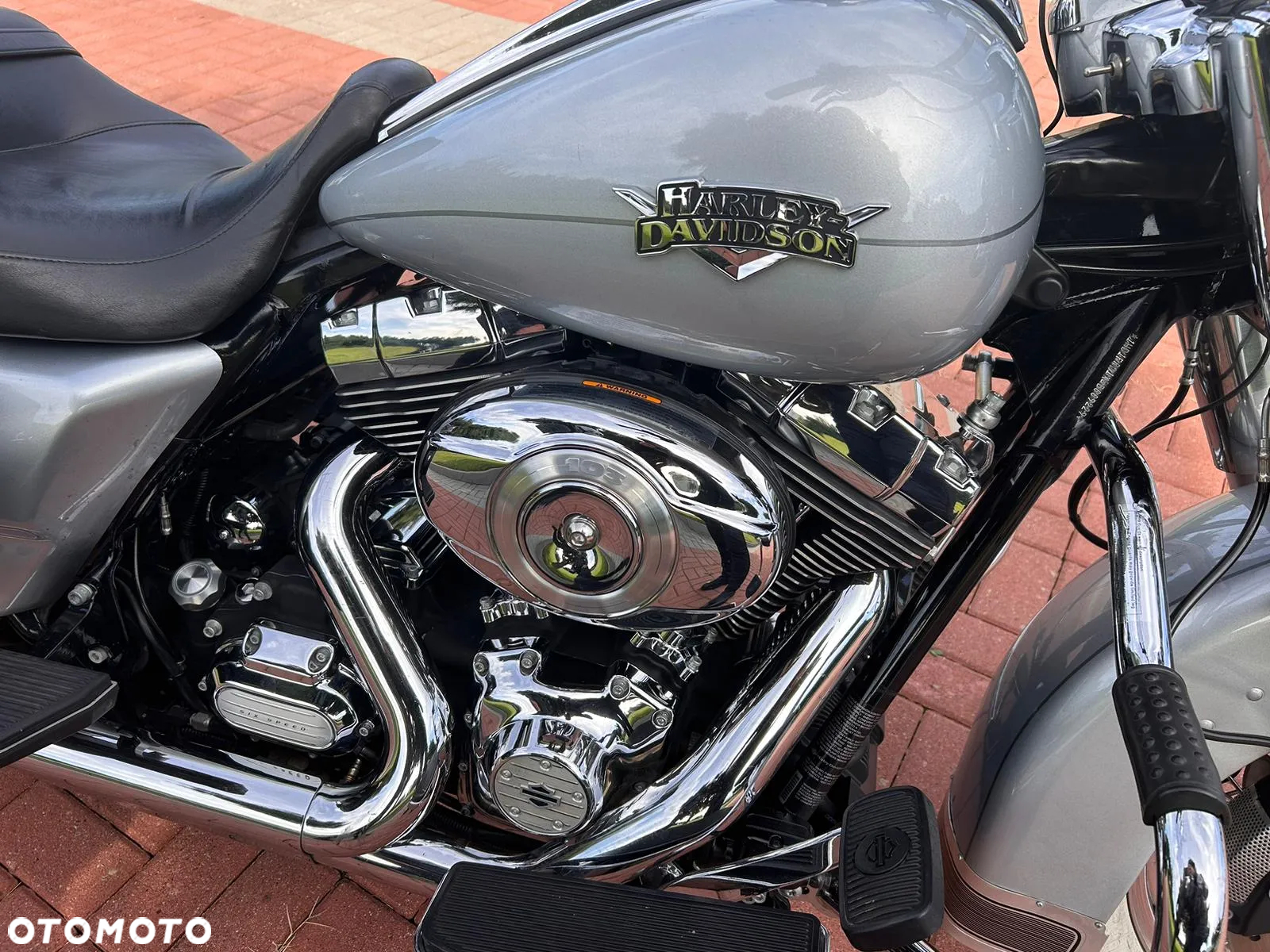 Harley-Davidson Touring Road King - 13