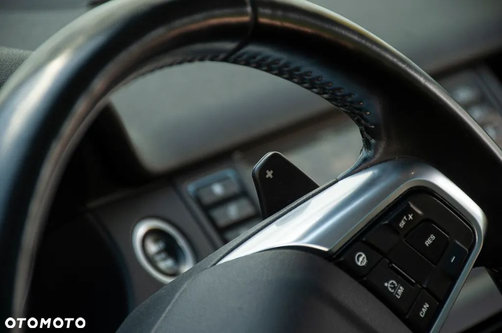 Land Rover Discovery Sport TD4 HSE Luxury - 33