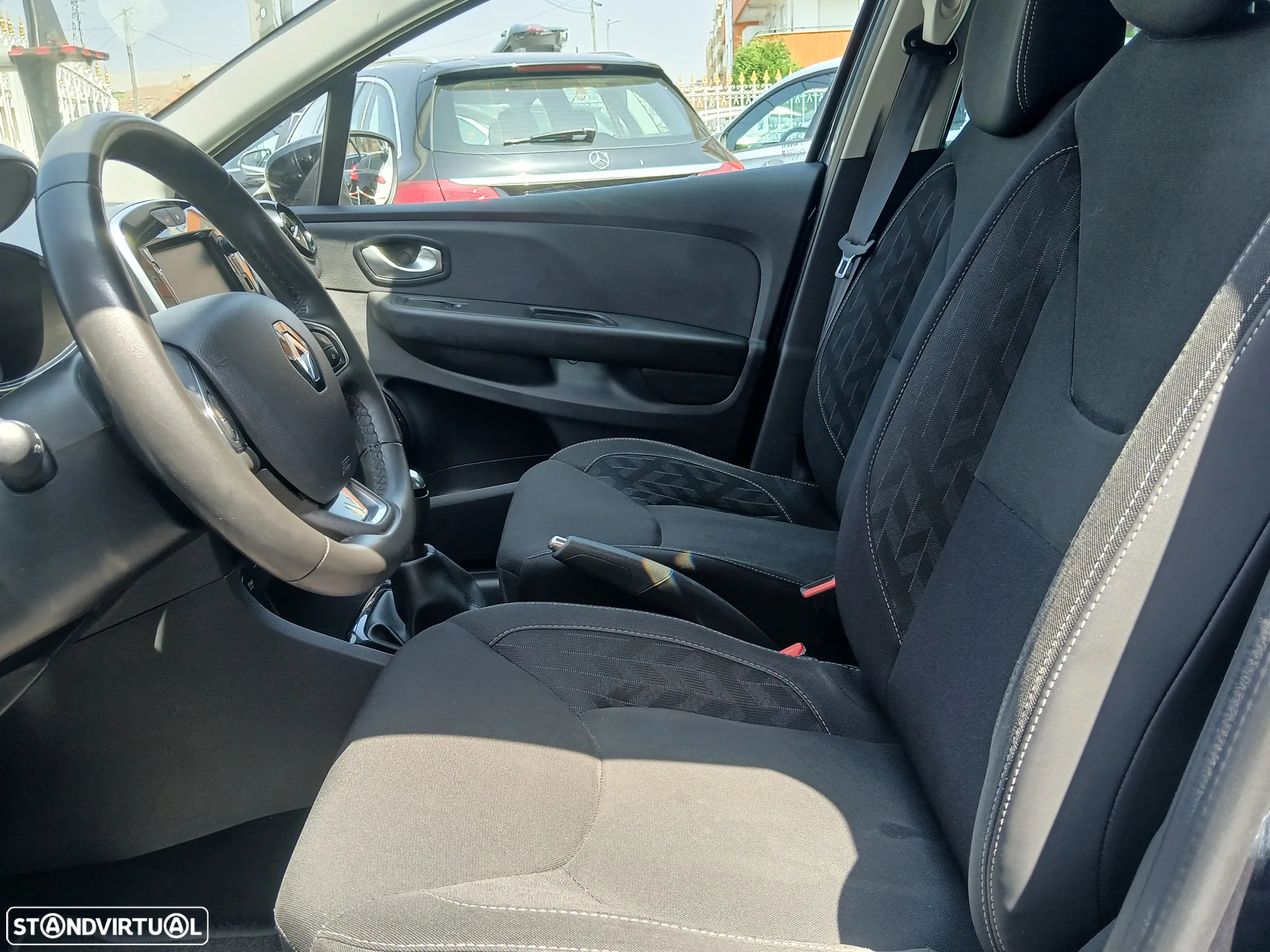 Renault Clio 1.5 dCi Limited - 15