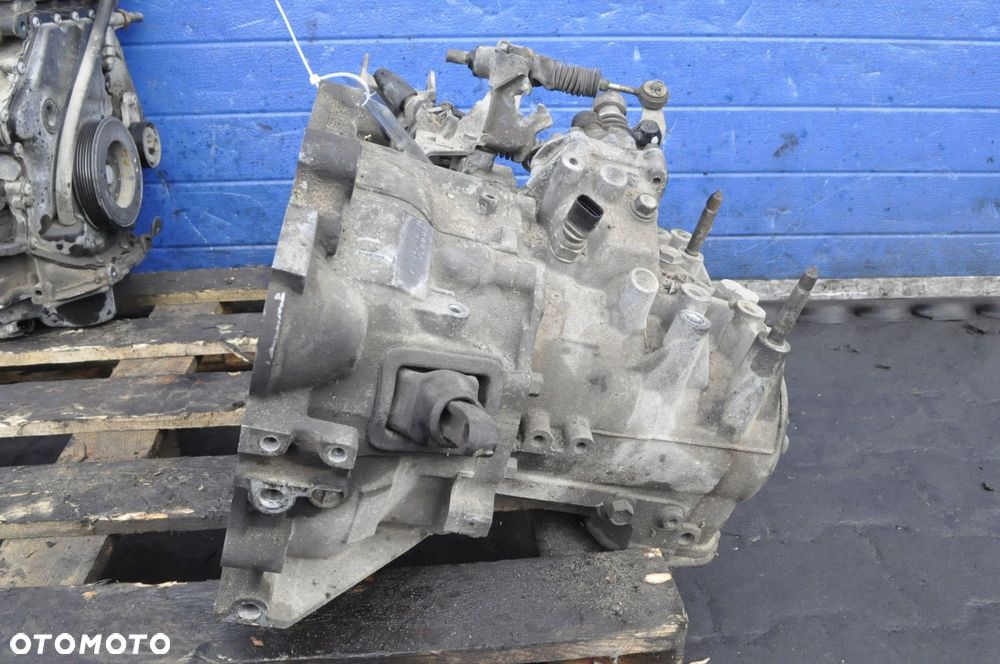 GALANT VIII 2.0 16V 100kW 136KM SKRZYNIA F5M421F7N - 5