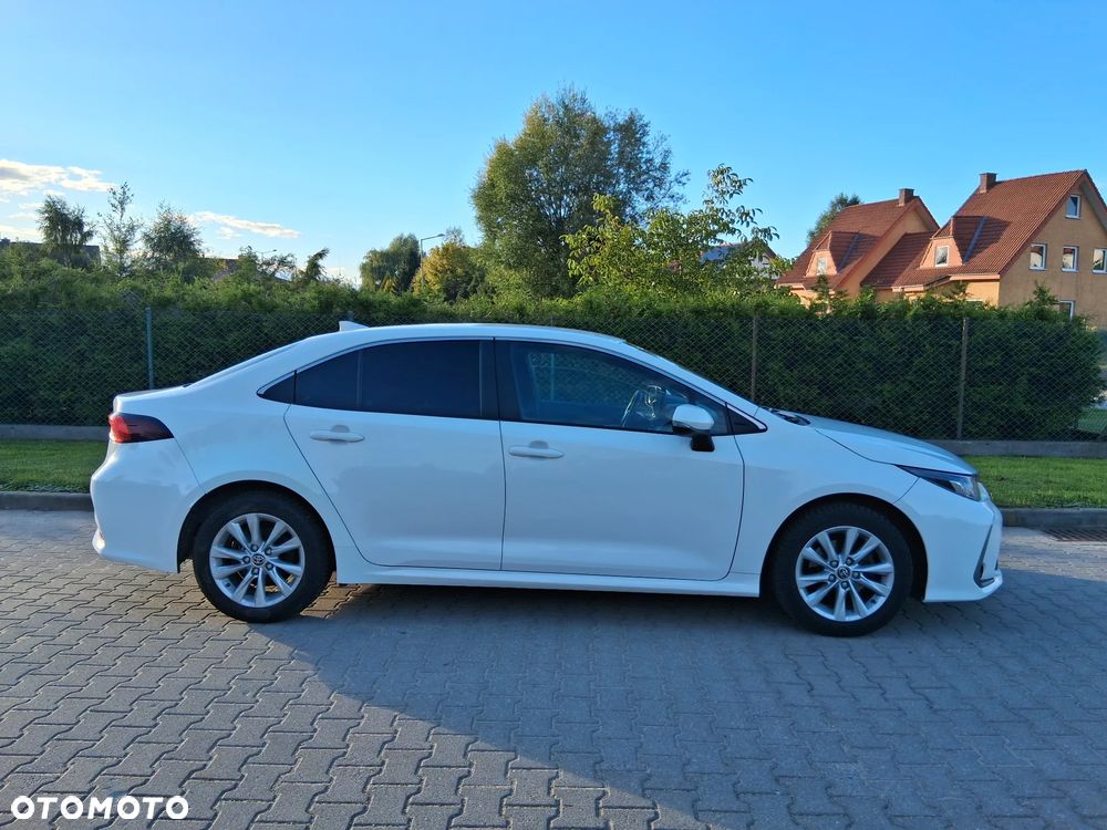 Toyota Corolla - 4