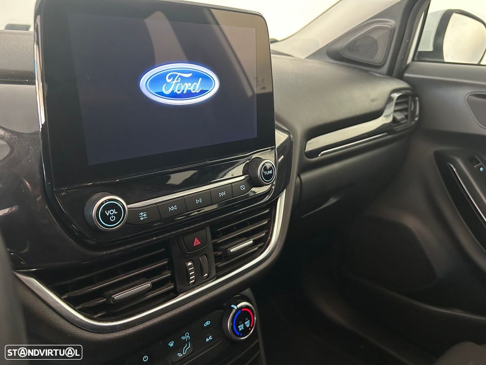 Ford Puma 1.0 EcoBoost Hybrid TITANIUM - 21