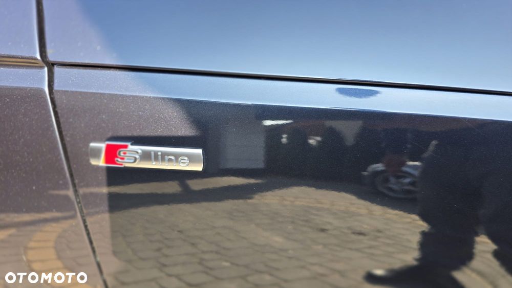 Audi A4 Limousine - 27