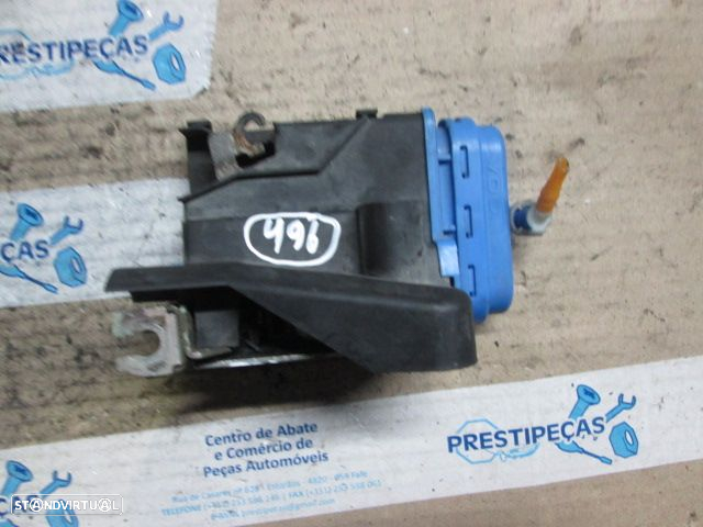 Fecho 4A0839016H AUDI A4 1997 TD VACUO AUDI A4 8D FASE 1 1995 1.9 TDI 90CV 4P CINZA T DRT VACUO - 2