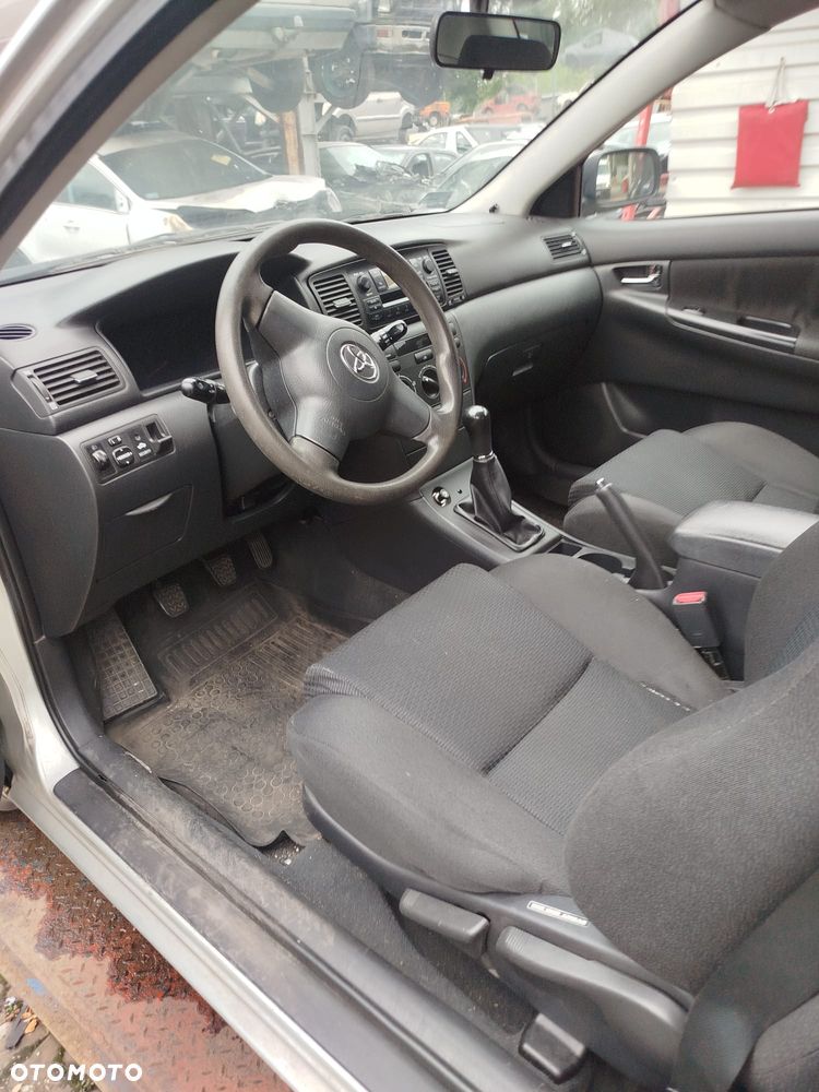 Toyota Corolla  e 12 na części. - 7