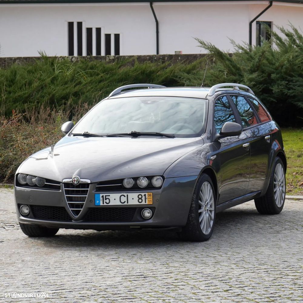 Alfa Romeo 159 Sportwagon 1.9 JTDm 16V Sportiva - 4