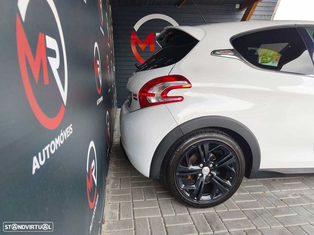 Peugeot 208 1.6 THP GTi - 31