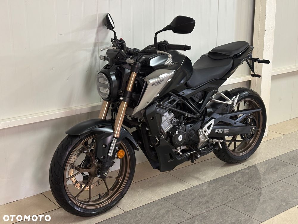 Honda CB - 2