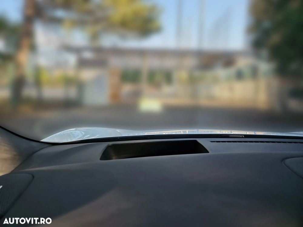 Xpeng P7 - 21