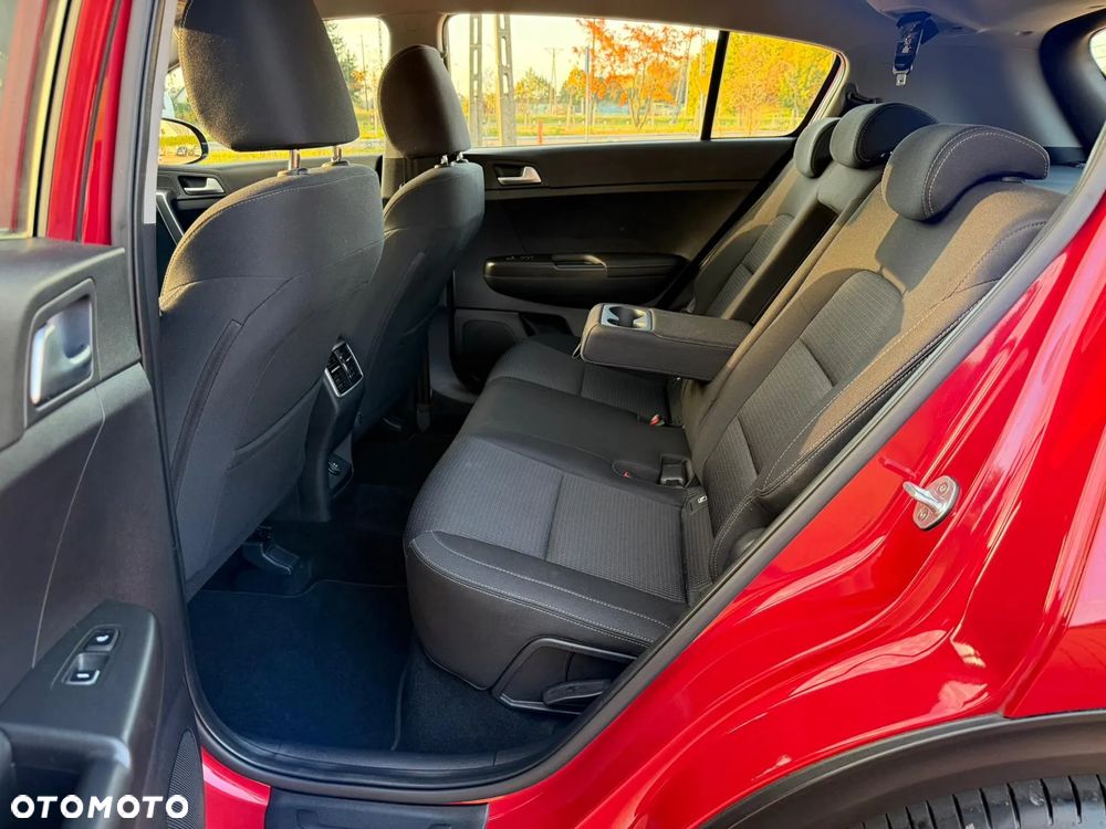 Kia Sportage 1.6 T-GDI 2WD Black Edition - 16