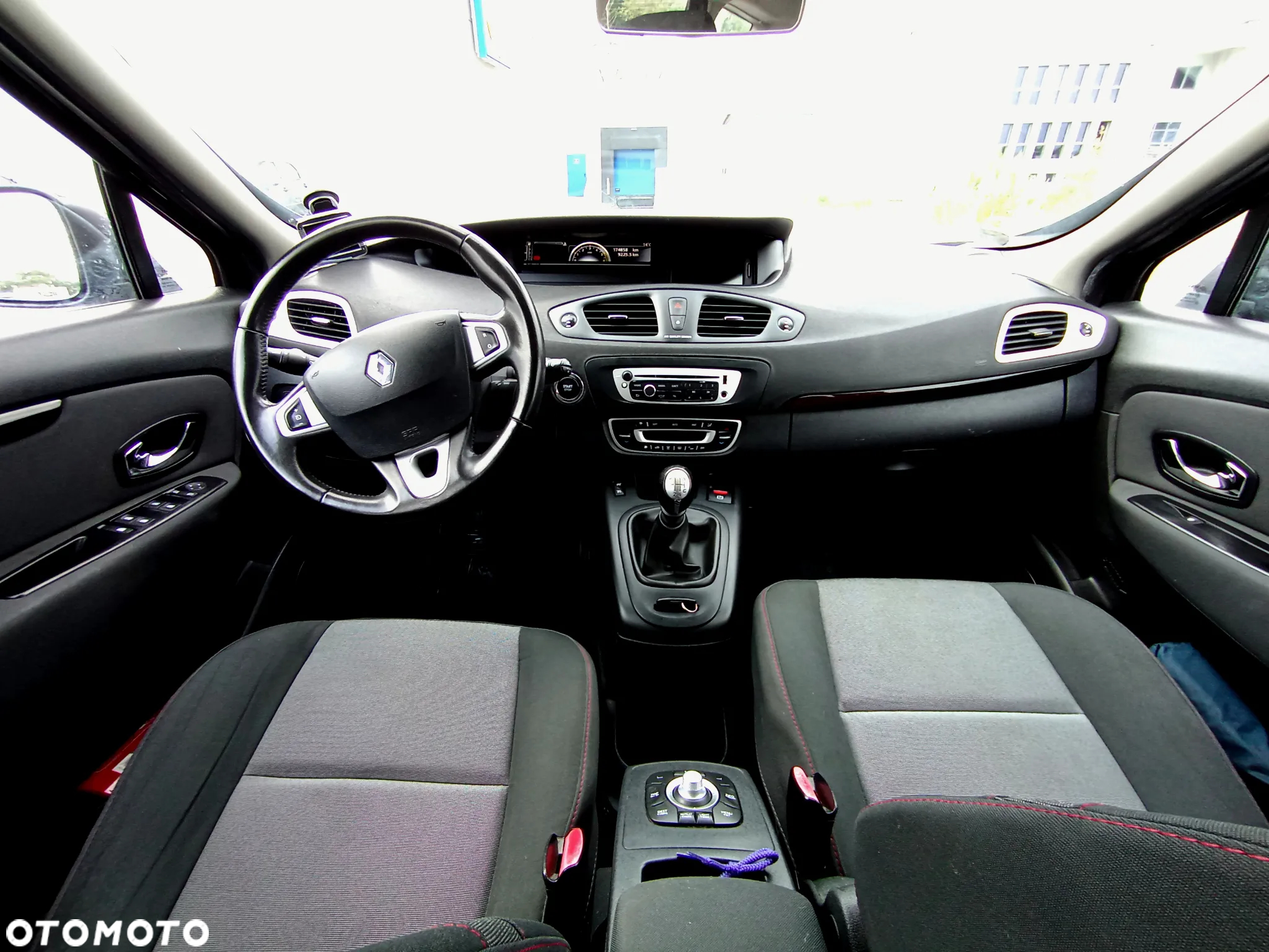 Renault Scenic 1.5dCi TomTom Edition - 2