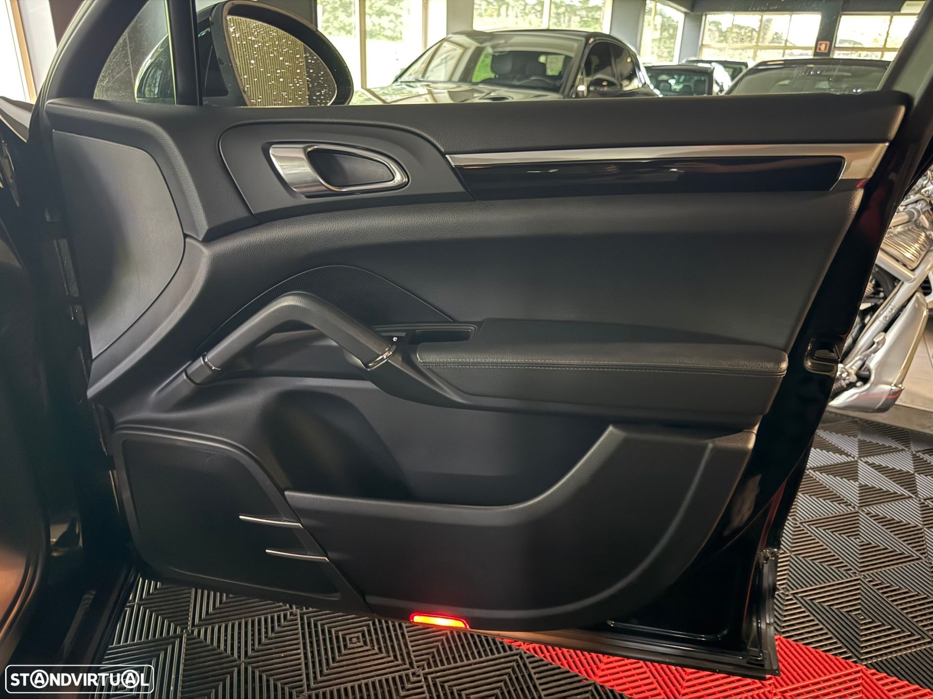 Porsche Cayenne S Hybrid - 48