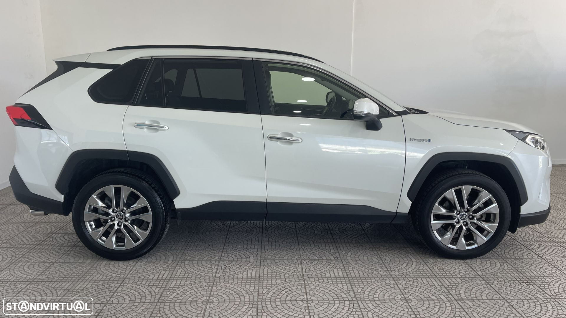 Toyota RAV4 2.5 HDF Exclusive - 17