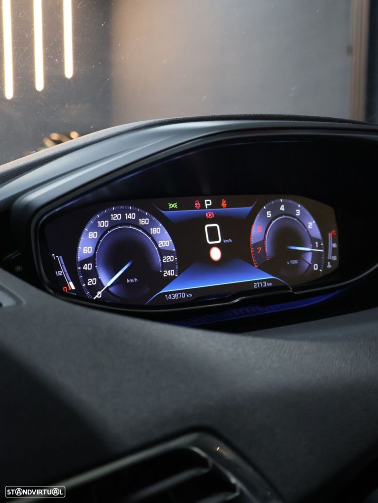 Peugeot 5008 1.2 PureTech GT Line EAT8 - 21