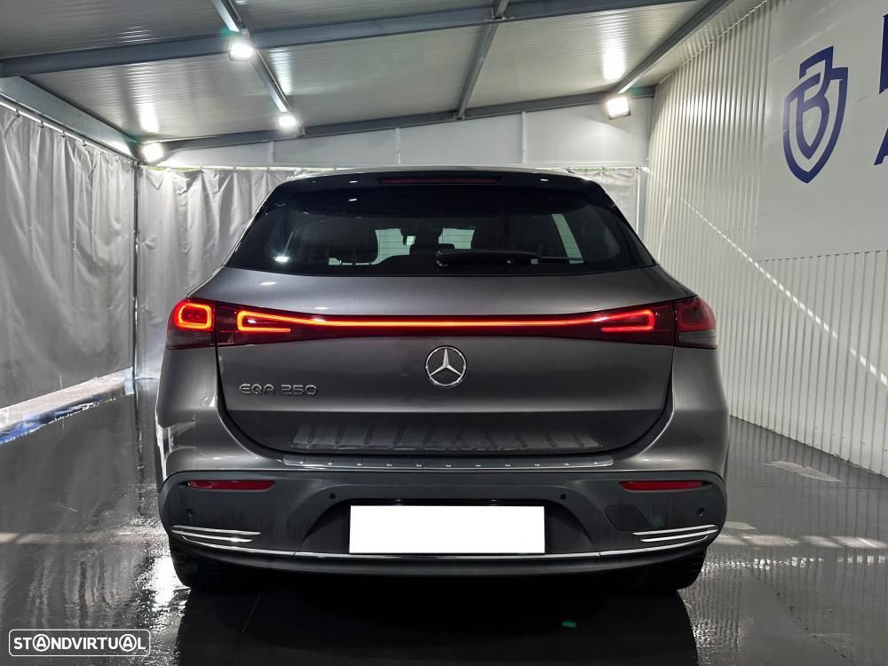 Mercedes-Benz EQA 250 Progressive - 5